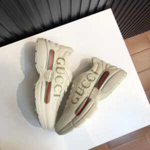 Gucci-Rhyton-Sneaker-LOGO-9.jpg