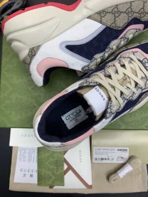 Gucci-Rhyton-Sneaker-Pink-Blue-5.jpg