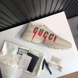 Gucci-Rhyton-Sneaker-RED-GREEN-LOGO-2.jpg