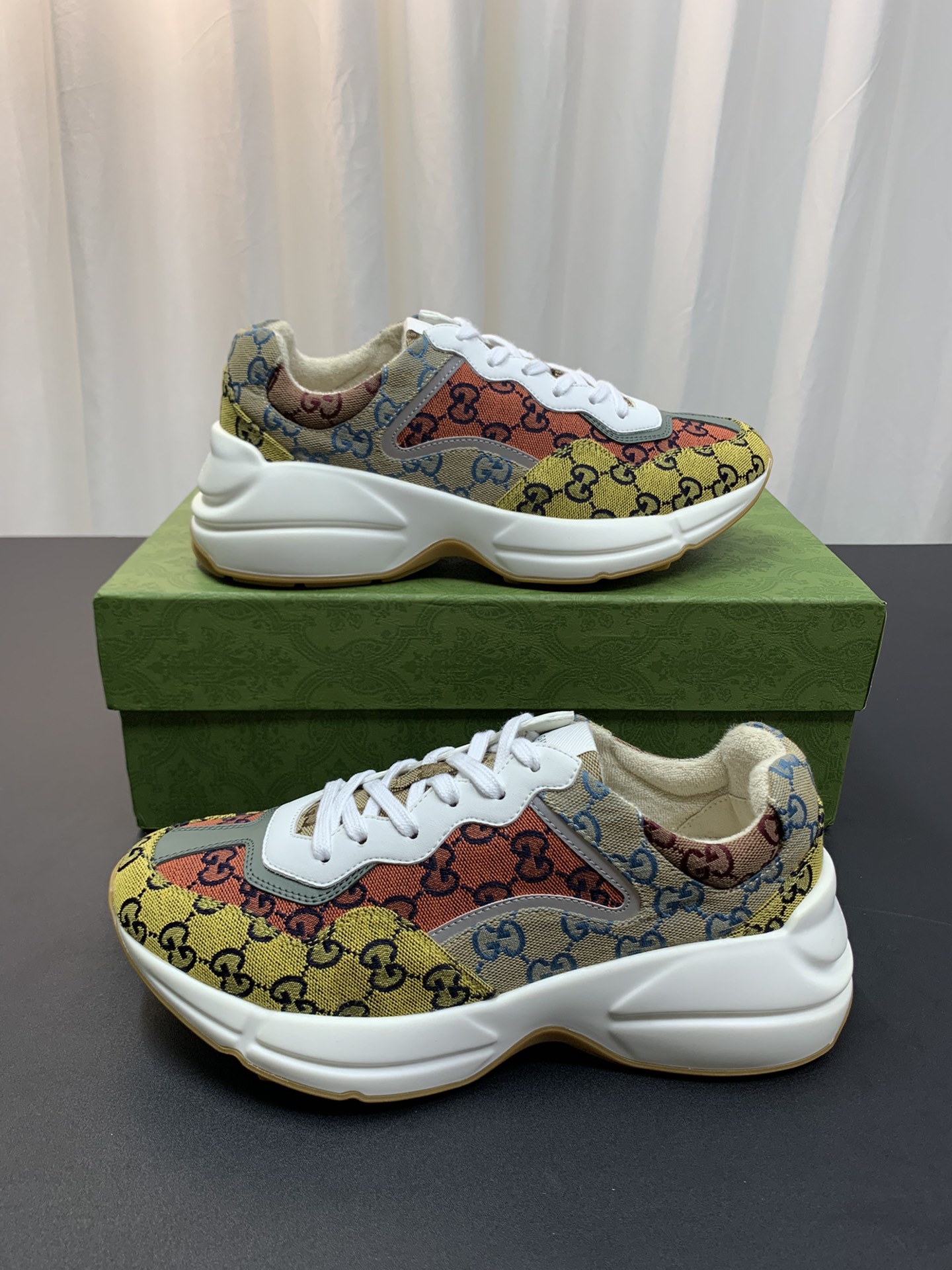Gucci-Rhyton-Sneaker-Yellow-Orange-8.jpg