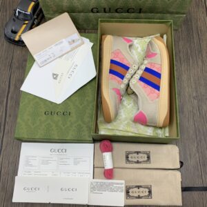Gucci-Screener-Pink-1.jpg
