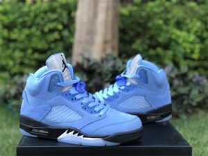 JORDAN-5-UNC-2.jpg