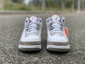 JORDAN2RETROTRUEBLUE_11.jpg