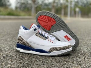 JORDAN2RETROTRUEBLUE_6.jpg