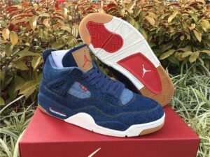 JORDAN4LEVIDENIM_10.jpg