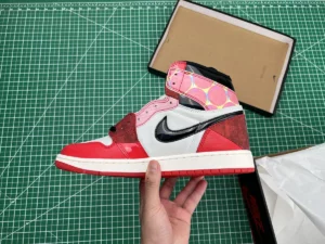 Jordan-1-High-OG-Spider-Man-Across-the-Spider-Verse-Reps2023-06-02-at-18.48.22-2.webp