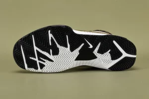 Kobe-4-Protro-White-Black-Del-Sol-4.webp
