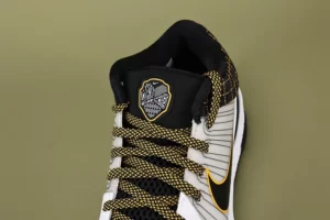 Kobe-4-Protro-White-Black-Del-Sol-6.webp