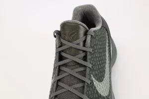Kobe-6-Fade-To-Black-4.webp