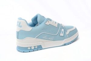 LV-TRAINER-2-1-1.jpg