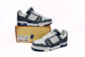 LV-TRAINER-3-1.jpg