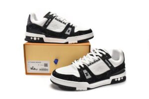 LV-TRAINER-4.jpg