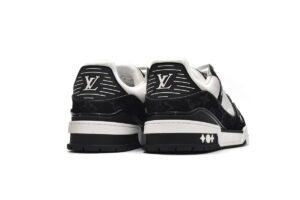 LV-TRAINER-5.jpg