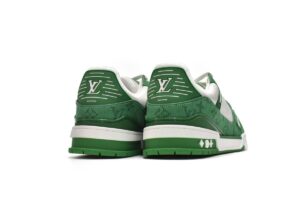 LV-TRAINER-8-1.jpg