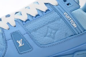 LV-TRAINERS-1-1.jpg