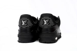 LV-TRAINERS-1.jpg