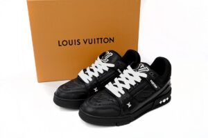 LV-TRAINERS-3.jpg