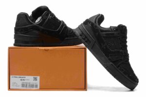 LV-TRAINERS-SOLID-BLACK-5-scaled-1.jpg