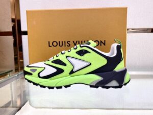 Louis-Vuitton-Tatic-Runner-Green-2.jpg