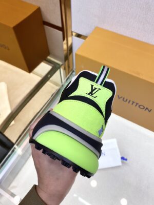 Louis-Vuitton-Tatic-Runner-Green-4.jpg