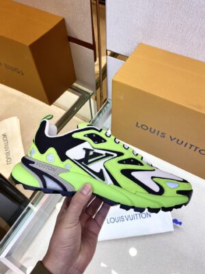 Louis-Vuitton-Tatic-Runner-Green-5.jpg