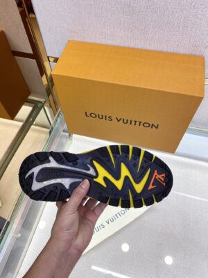 Louis-Vuitton-Tatic-Runner-Orange-1.jpg