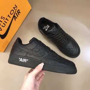 Louis-Vuitton-x-Nike-Air-Force-1-Emboss-Black-Black-3.jpg
