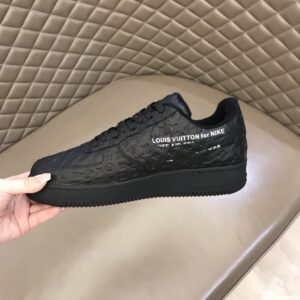 Louis-Vuitton-x-Nike-Air-Force-1-Emboss-Black-Black-7.jpg