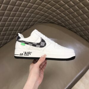 Louis-Vuitton-x-Nike-Air-Force-1-Emboss-Black-white-7.jpg