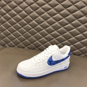 Louis-Vuitton-x-Nike-Air-Force-1-Emboss-Blue-white-2.jpg