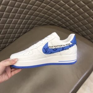 Louis-Vuitton-x-Nike-Air-Force-1-Emboss-Blue-white-5.jpg