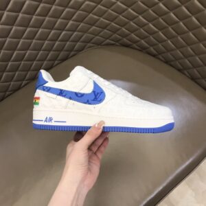 Louis-Vuitton-x-Nike-Air-Force-1-Emboss-Blue-white-7.jpg