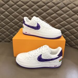 Louis-Vuitton-x-Nike-Air-Force-1-Emboss-Purple-White-4.jpg