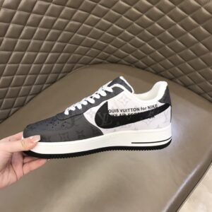 Louis-Vuitton-x-Nike-Air-Force-1-Mono-Black-4.jpg