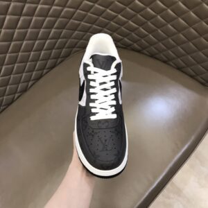 Louis-Vuitton-x-Nike-Air-Force-1-Mono-Black-5.jpg