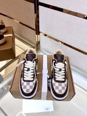 Louis-Vuitton-x-Nike-Air-Force-1-Mono-Brown-1.jpg