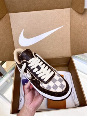 Louis-Vuitton-x-Nike-Air-Force-1-Mono-Brown-8.jpg
