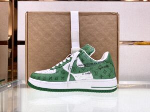 Louis-Vuitton-x-Nike-Air-Force-1-Mono-Green-3.jpg