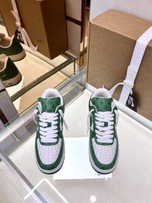 Louis-Vuitton-x-Nike-Air-Force-1-Mono-Green-9.jpg
