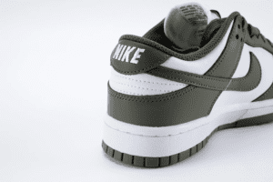 Medium-Olive-Dunk_7272.png