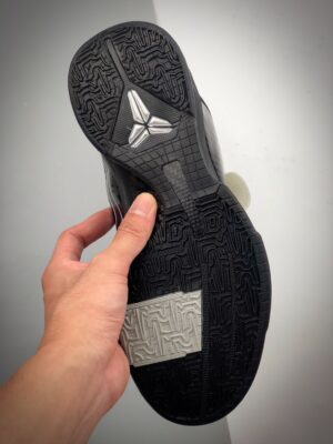Nike-Kobe-5-Blackout-8.jpg