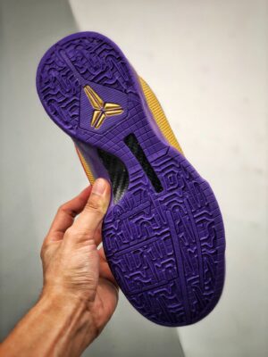 Nike-Kobe-5-Protro-Undefeated-Hall-of-Fame-4.jpg