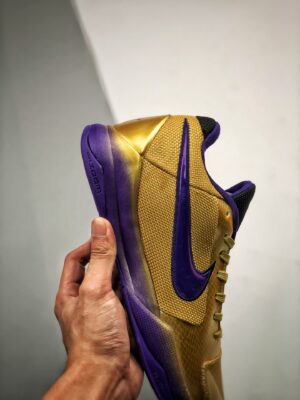 Nike-Kobe-5-Protro-Undefeated-Hall-of-Fame-7.jpg