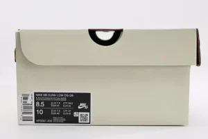Nike-SB-Dunk-Low-x-Futura-Laboratories-9.webp