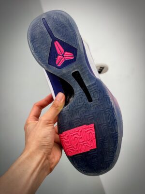 Nike-Zoom-Kobe-5-Protro-Kay-Yow-6.jpg