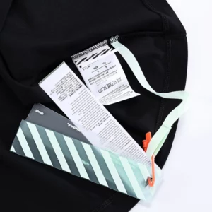 Off-White-Grafik-T-Shirt-Reps7.webp