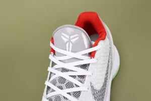PJ-Tucker-x-Zoom-Kobe-6-Platinum-Yeezy-5.webp