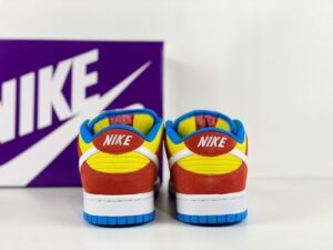 SB-DUNK-LOW-Bart-Simpson-2.jpg