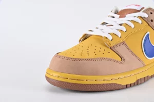 SB-Dunk-Low-Premium-Newcastle-Brown-Ale-Top-REPS76.webp