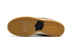 SB-Dunk-Low-Pro-Dark-Russet-Reps-3.webp